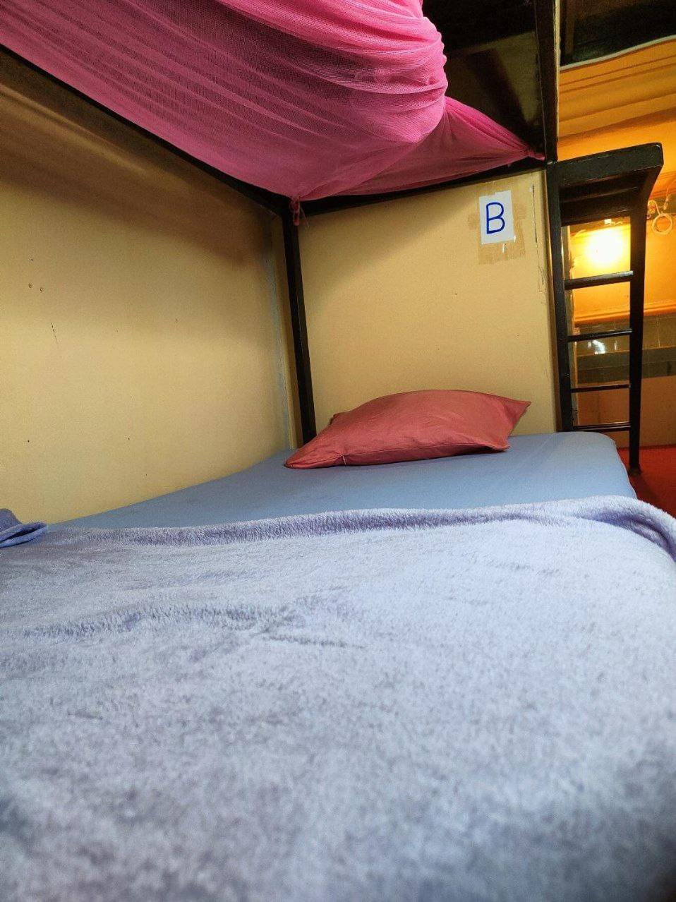 Vanny'S Peaceful Guesthouse Phnom Penh Room photo